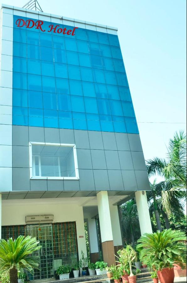 Ddr Hotel Residency คูร์เคาน์ ภายนอก รูปภาพ